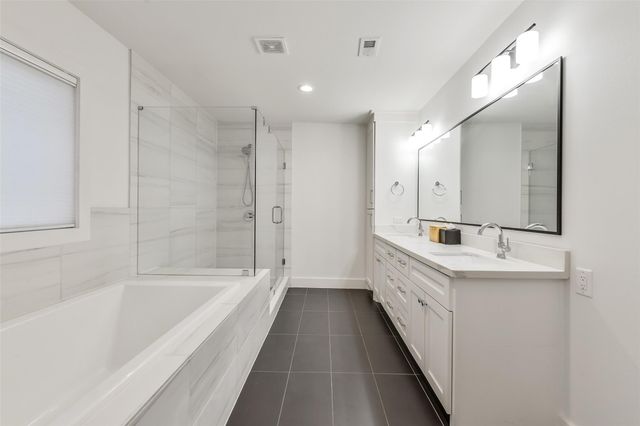 910 Algregg Street, Houston, TX 77009