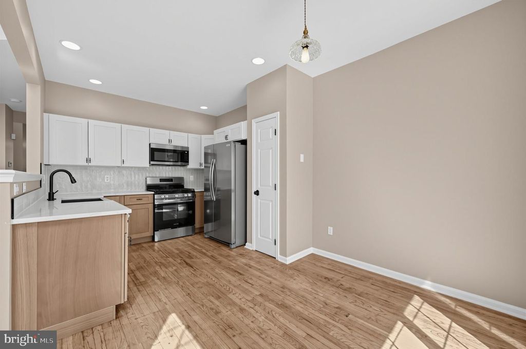 131 THREADLEAF TER, BURLINGTON, NJ 08016 — photo 3