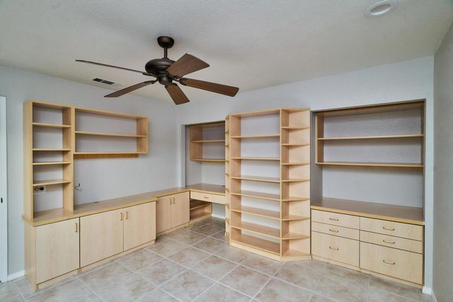 231 Camino Arroyo S, Palm Desert, CA 92260