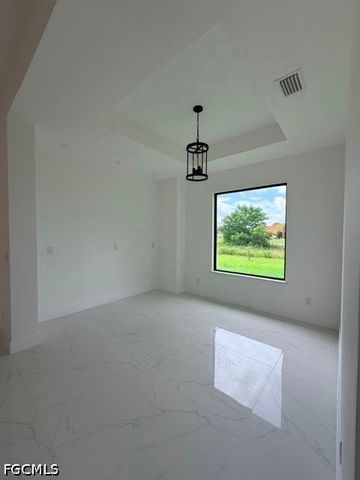 2124 NE 28th ST, Cape Coral, FL 33909