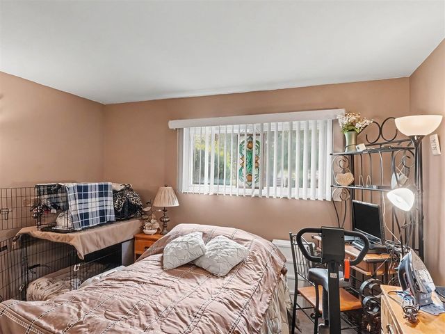 43 Butternut Court, Chelsea, MI 48118