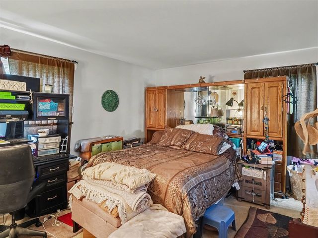 43 Butternut Court, Chelsea, MI 48118