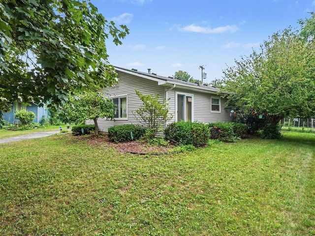 43 Butternut Court, Chelsea, MI 48118