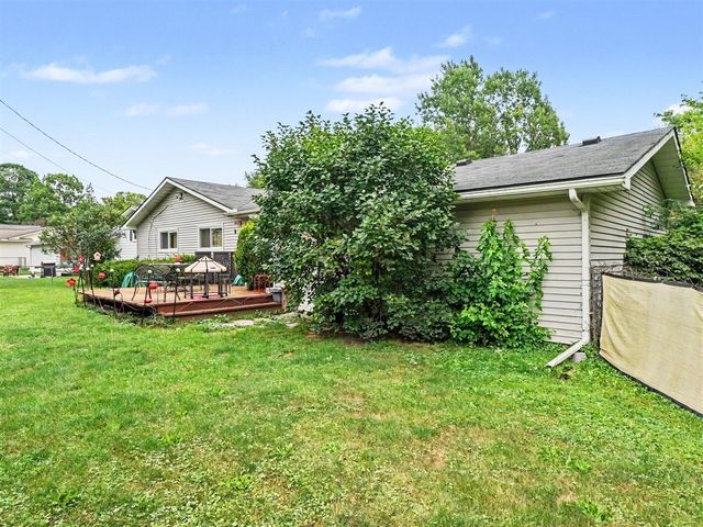 43 Butternut Court, Chelsea, MI 48118