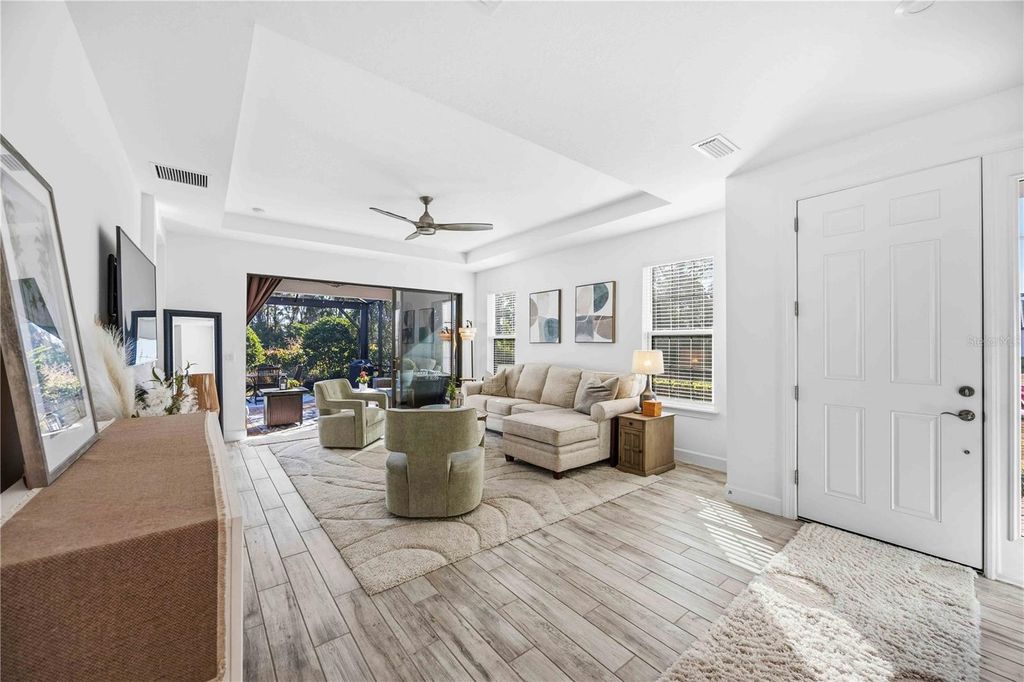 Image 14 of property listing at 5868 SEMOLINO STREET, Nokomis, FL 34275