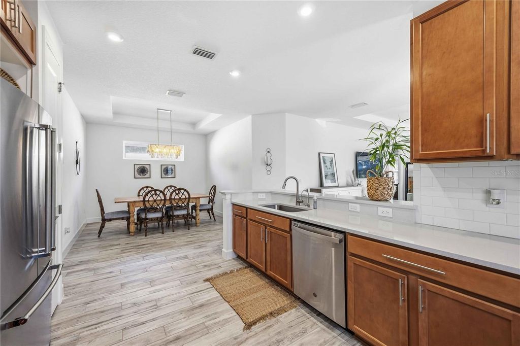 Image 19 of property listing at 5868 SEMOLINO STREET, Nokomis, FL 34275