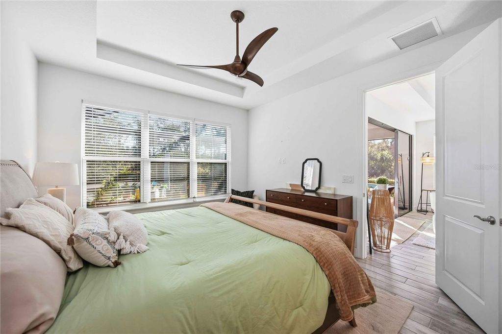 Image 26 of property listing at 5868 SEMOLINO STREET, Nokomis, FL 34275