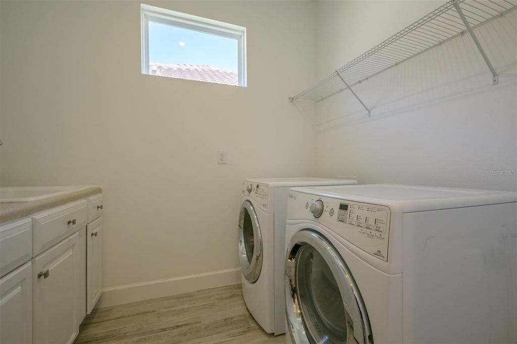 Image 34 of property listing at 5868 SEMOLINO STREET, Nokomis, FL 34275