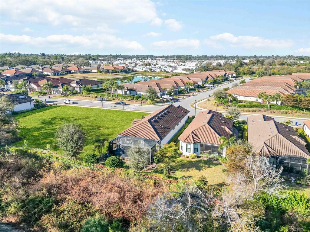 Image 39 of property listing at 5868 SEMOLINO STREET, Nokomis, FL 34275