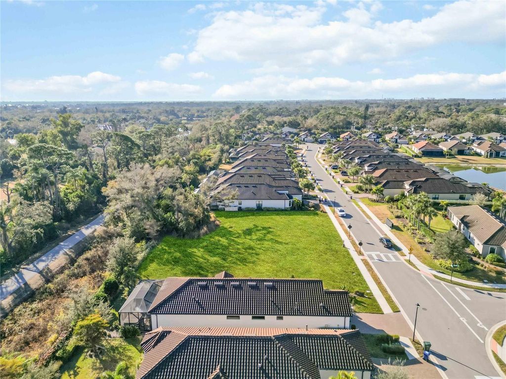 Image 40 of property listing at 5868 SEMOLINO STREET, Nokomis, FL 34275