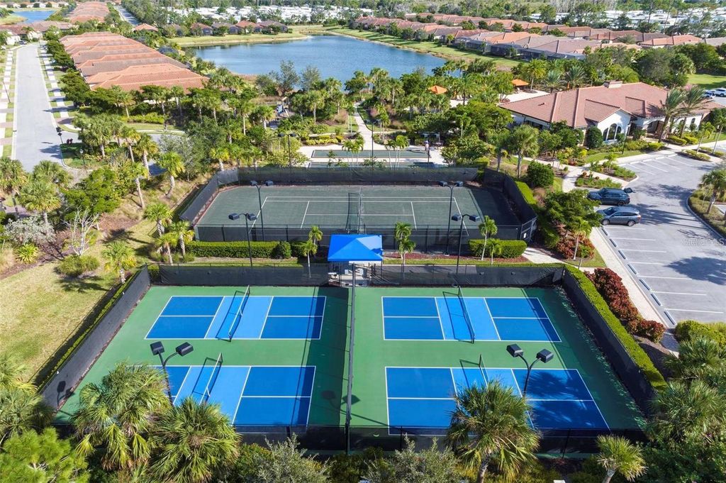 Image 60 of property listing at 5868 SEMOLINO STREET, Nokomis, FL 34275