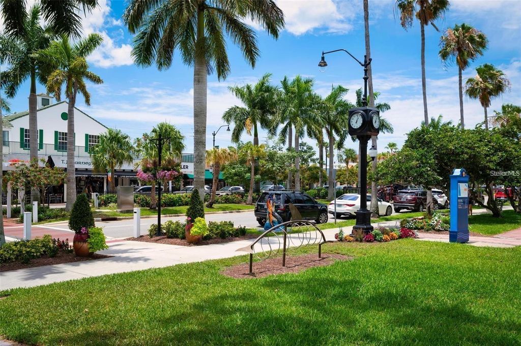 Image 79 of property listing at 5868 SEMOLINO STREET, Nokomis, FL 34275