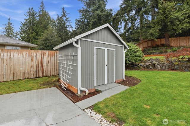 11515 25th Avenue NE, Seattle, WA 98125