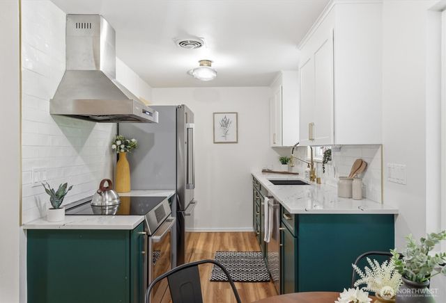 11515 25th Avenue NE, Seattle, WA 98125