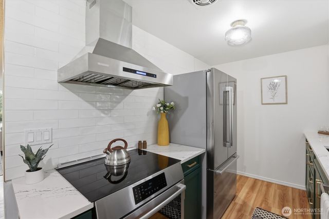 11515 25th Avenue NE, Seattle, WA 98125