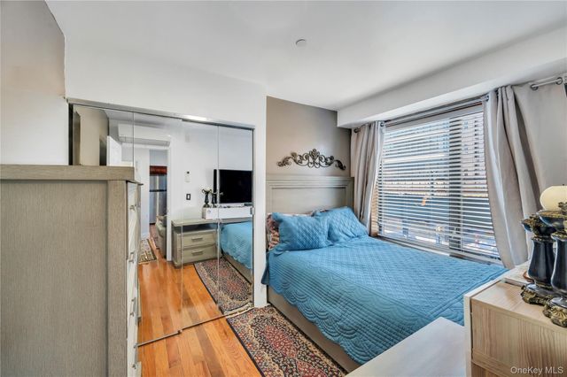 30-63 31st Street 301, Astoria, NY 11102