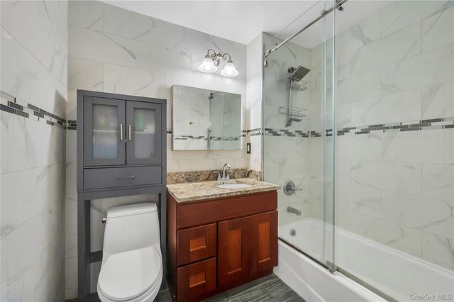 30-63 31st Street 301, Astoria, NY 11102