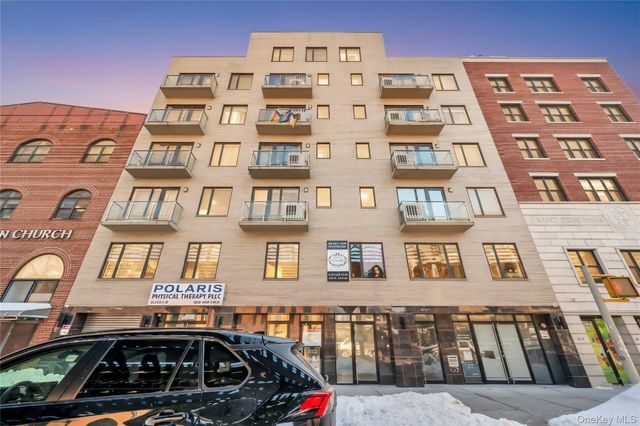 30-63 31st Street 301, Astoria, NY 11102