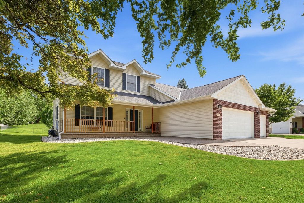 955 Park Drive, Belle Plaine, MN 56011 — photo 2