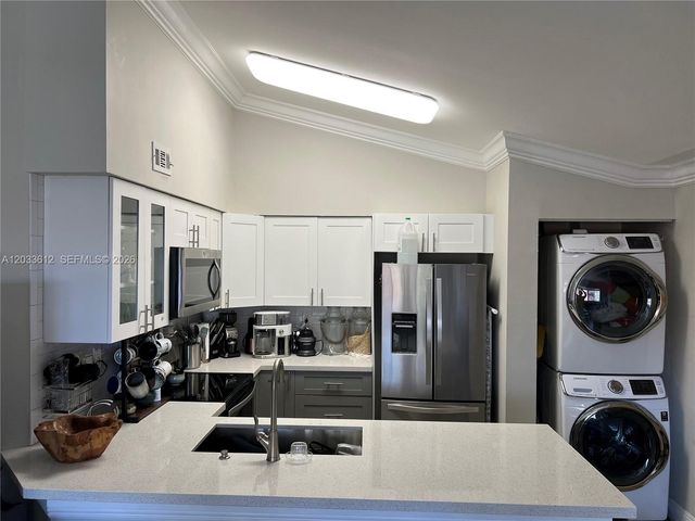 2445 SW 18th Terrace 1009, Fort Lauderdale, FL 33315