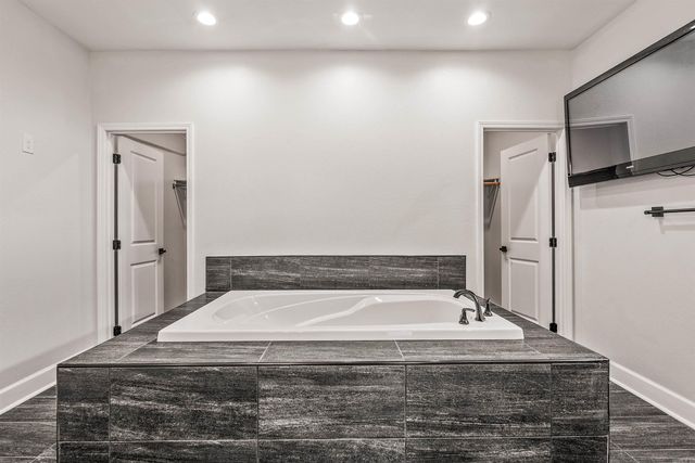 128 Plantation Drive, Mayflower, AR 72106