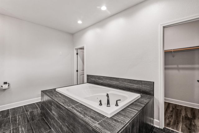 128 Plantation Drive, Mayflower, AR 72106