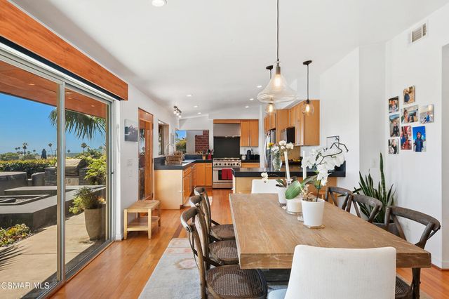 2285 El Jardin Avenue, Ventura, CA 93001