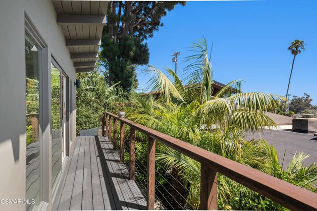 2285 El Jardin Avenue, Ventura, CA 93001