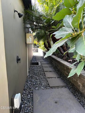 2285 El Jardin Avenue, Ventura, CA 93001