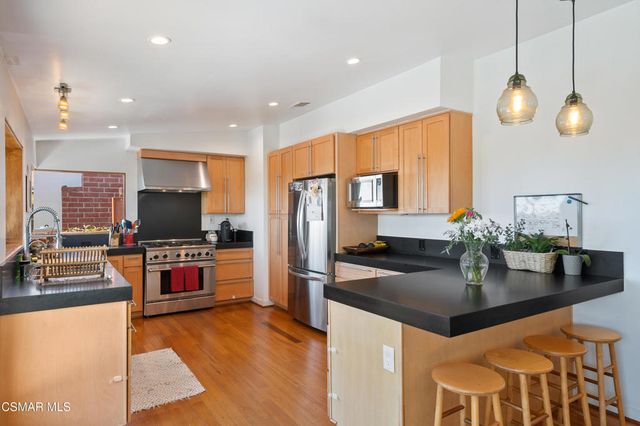 2285 El Jardin Avenue, Ventura, CA 93001