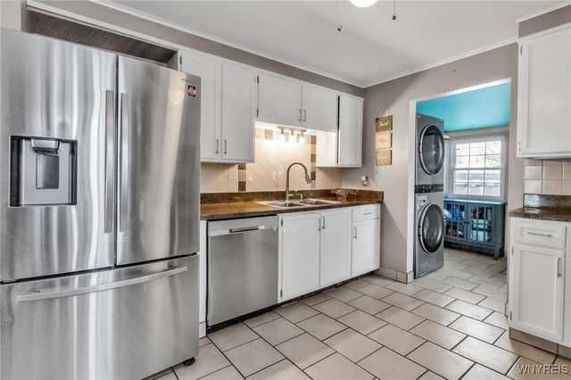 132 Overbrook Avenue, Tonawanda, NY 14150