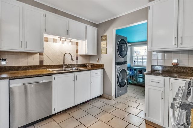 132 Overbrook Avenue, Tonawanda, NY 14150