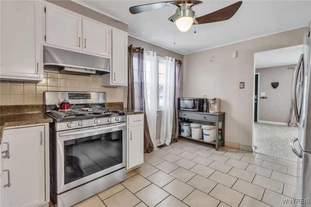 132 Overbrook Avenue, Tonawanda, NY 14150