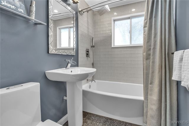 132 Overbrook Avenue, Tonawanda, NY 14150