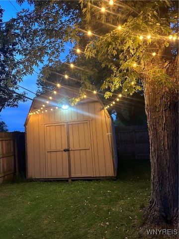 132 Overbrook Avenue, Tonawanda, NY 14150