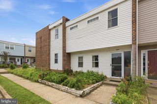 1233 MAGNOLIA LN, Herndon, VA 20170