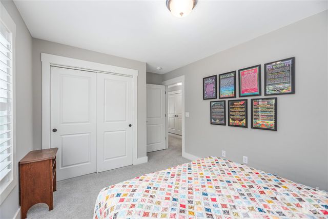21 Crayton Park Drive, Asheville, NC 28803