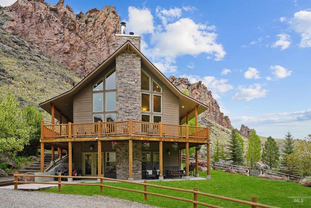 9 Autumn Blaze Lane, Salmon, ID 83467