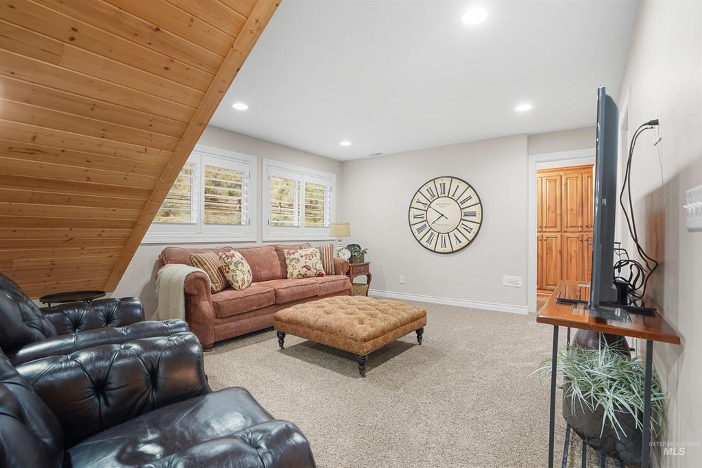 9 Autumn Blaze Lane, Salmon, ID 83467 photo 17