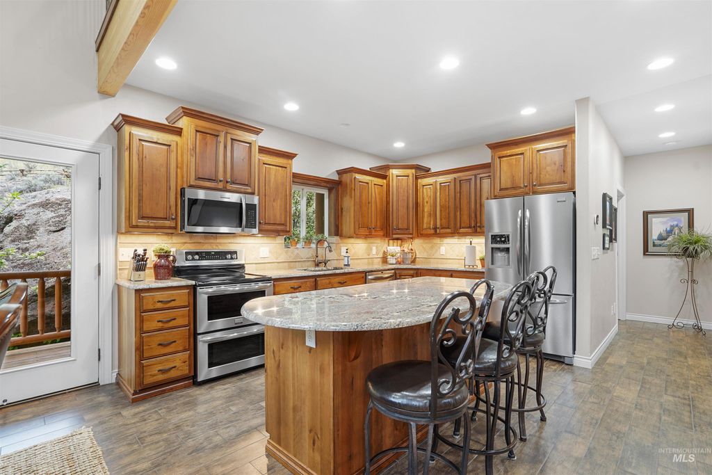 9 Autumn Blaze Lane, Salmon, ID 83467 photo 2