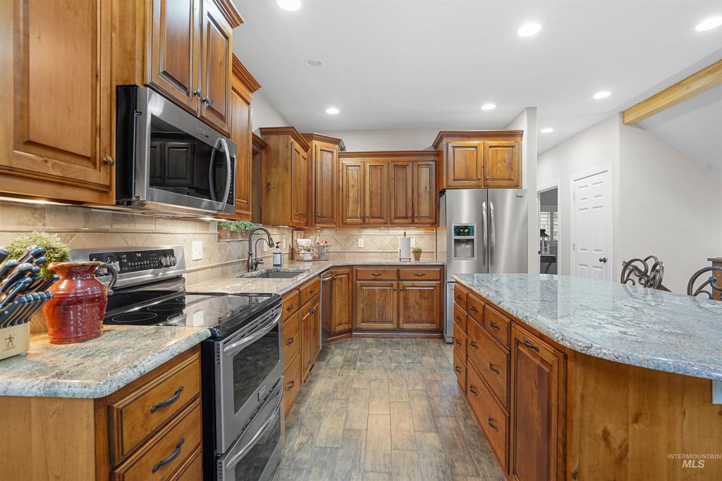 9 Autumn Blaze Lane, Salmon, ID 83467 photo 3