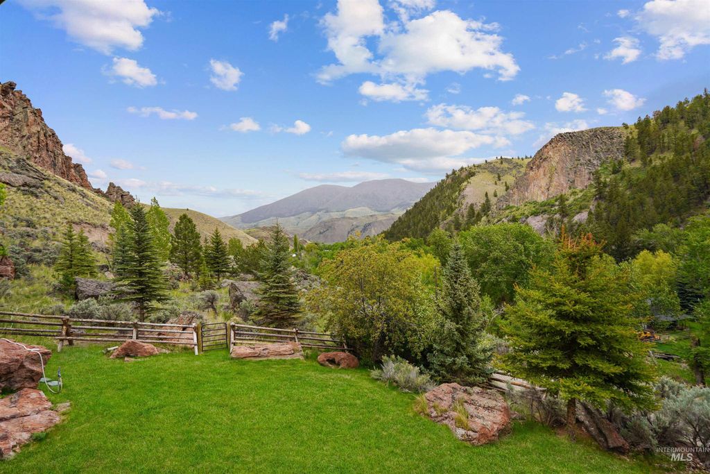 9 Autumn Blaze Lane, Salmon, ID 83467 photo 37