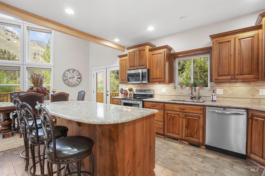 9 Autumn Blaze Lane, Salmon, ID 83467 photo 5