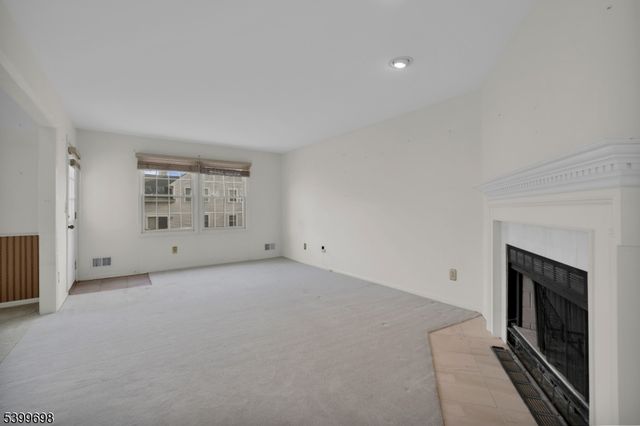 226 Harvard Dr, Independence Twp., NJ 07840