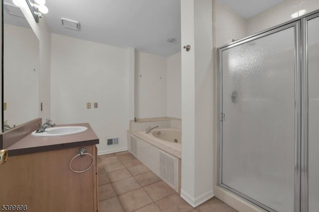 226 Harvard Dr, Independence Twp., NJ 07840