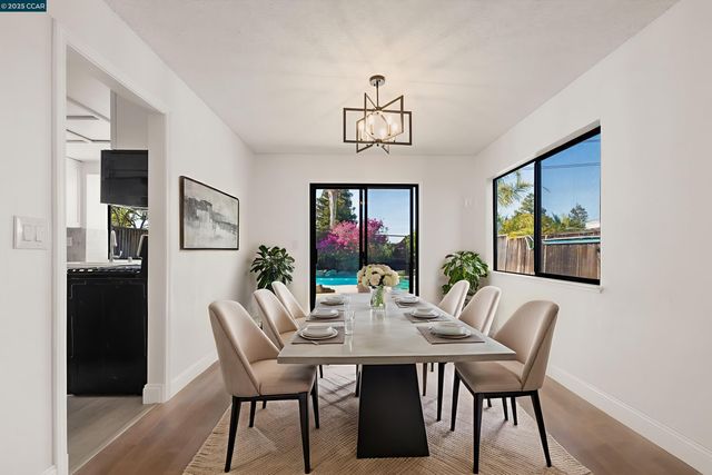 2214 Forsythia Way, Martinez, CA 94553