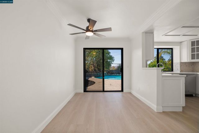 2214 Forsythia Way, Martinez, CA 94553