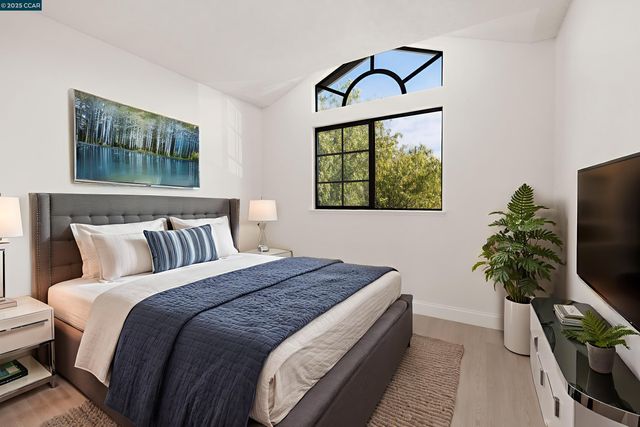 2214 Forsythia Way, Martinez, CA 94553