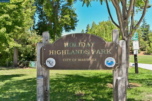 2214 Forsythia Way, Martinez, CA 94553