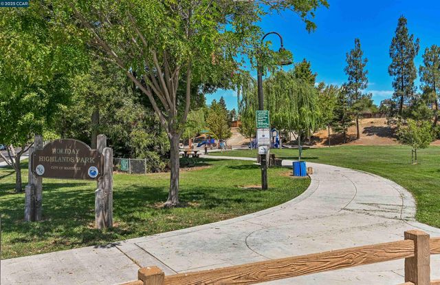 2214 Forsythia Way, Martinez, CA 94553